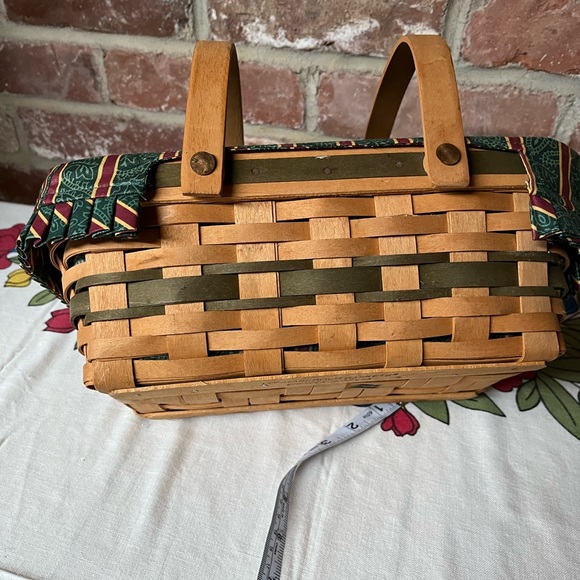 Longaberger 1996 Holiday Cheer Basket - Picture 8 of 10